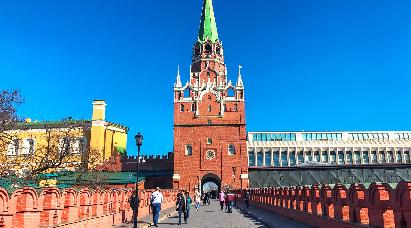 【品俄羅斯9天】<莫斯科 冬宮廣場 滑雪場 海軍總部大樓 列寧山觀景臺 莫斯科大學(xué) 亞歷山大紀(jì)念柱>